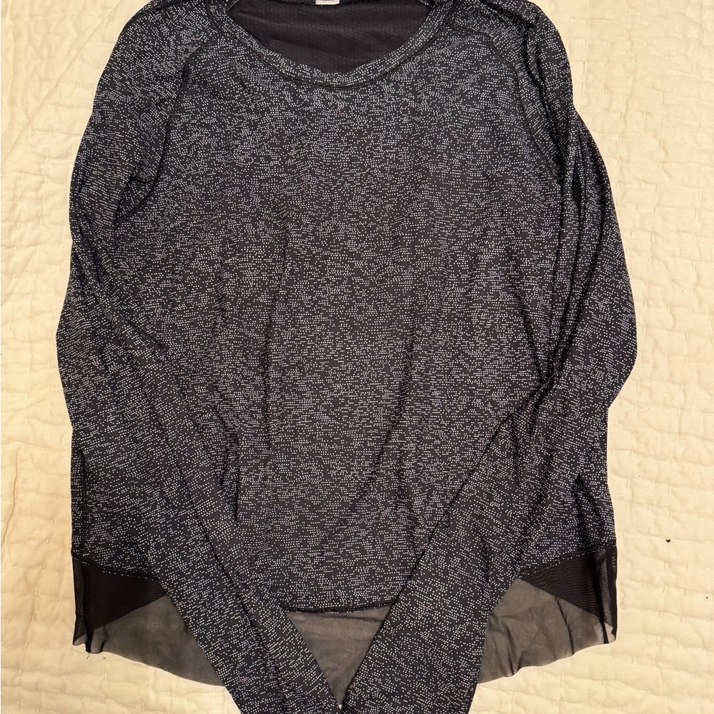 Lululemon long sleeve workout top